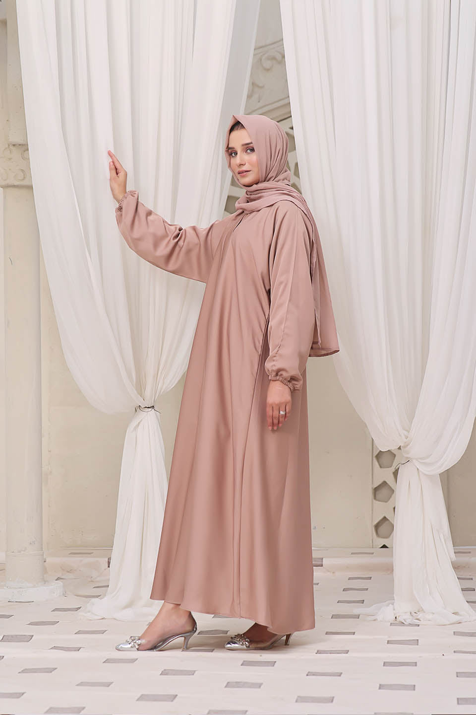 Maazjee Abaya Light Brown