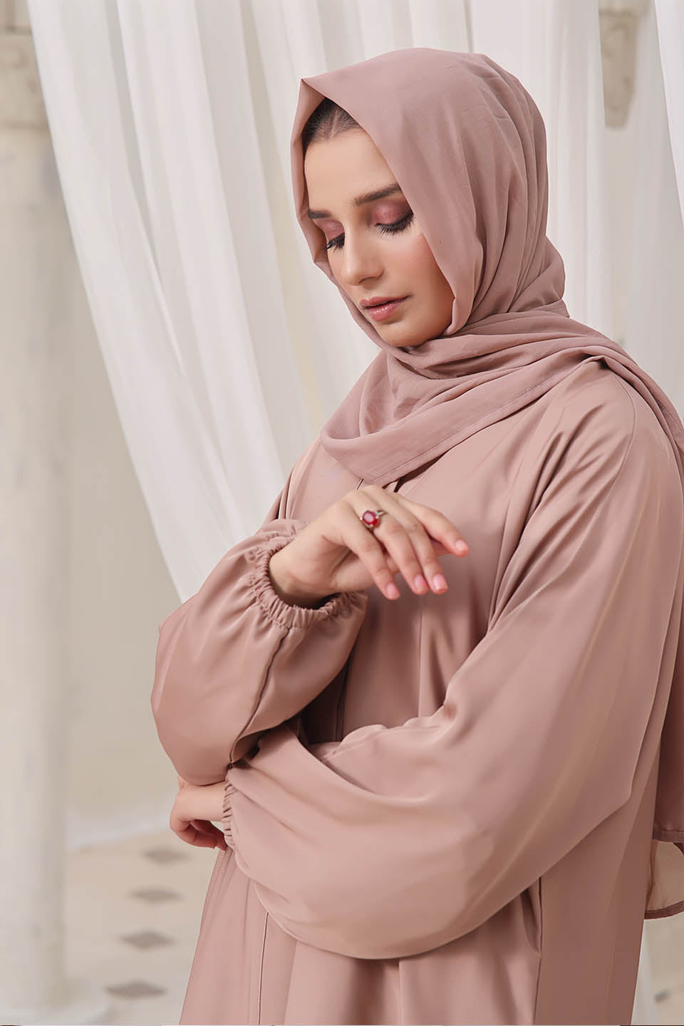 Maazjee Abaya Light Brown