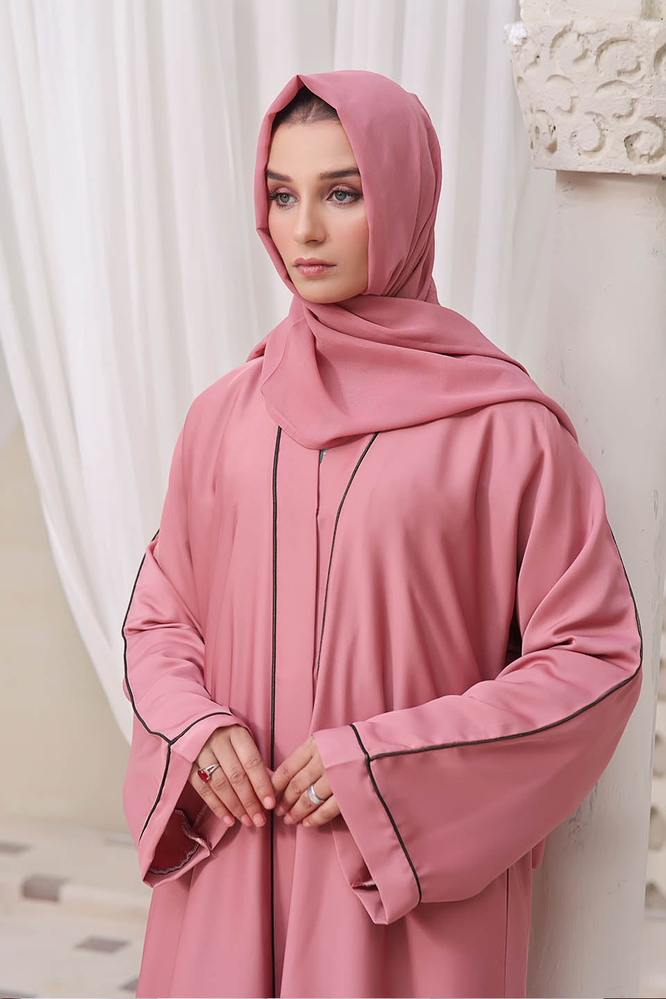 Maazjee Abaya Pink