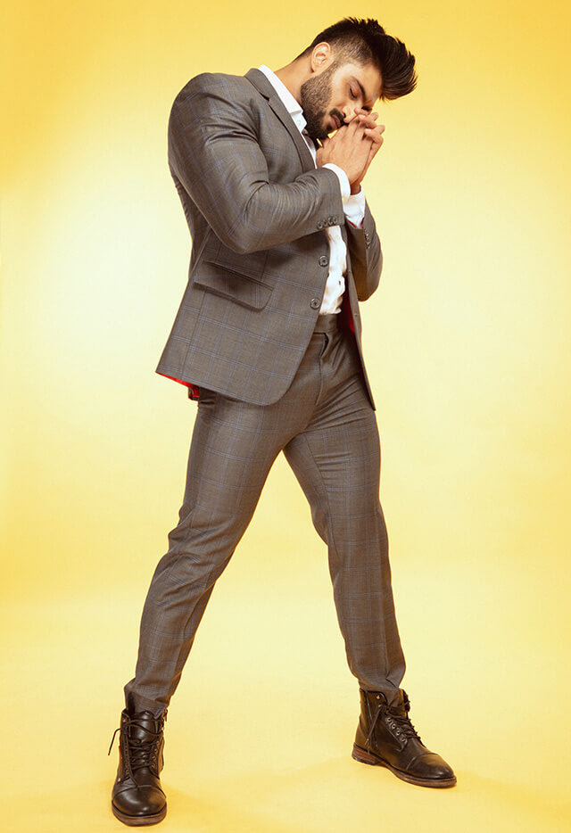 LIGHT GREYCHECKERED TWO PCS SUIT